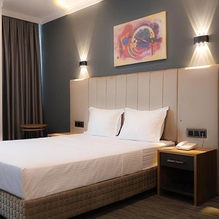 Home Plus Hotel Isztambul Kültér fotó
