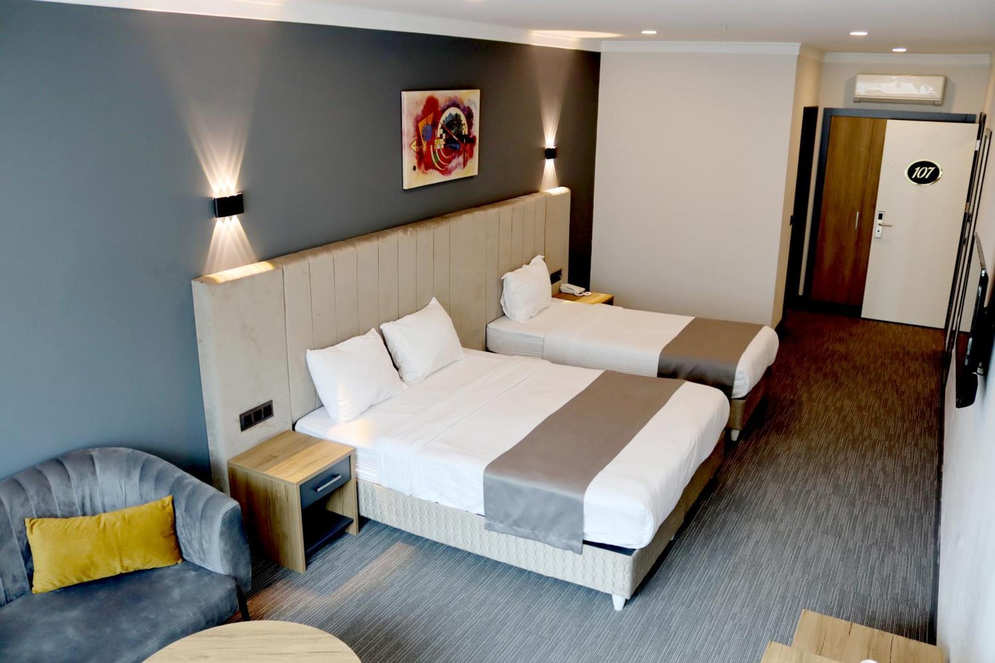 Home Plus Hotel Isztambul Kültér fotó