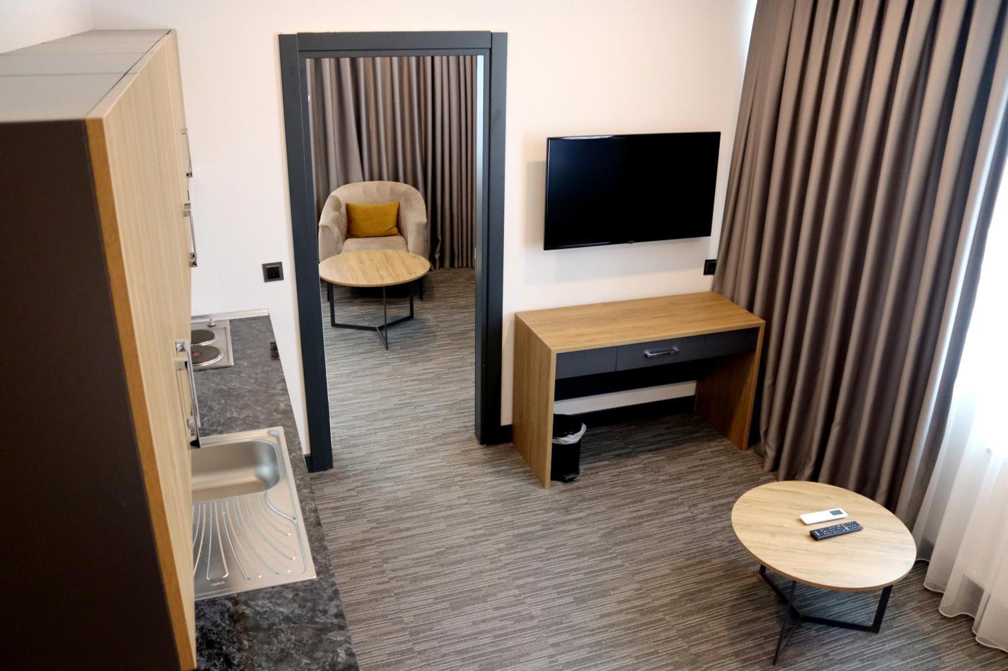 Home Plus Hotel Isztambul Kültér fotó