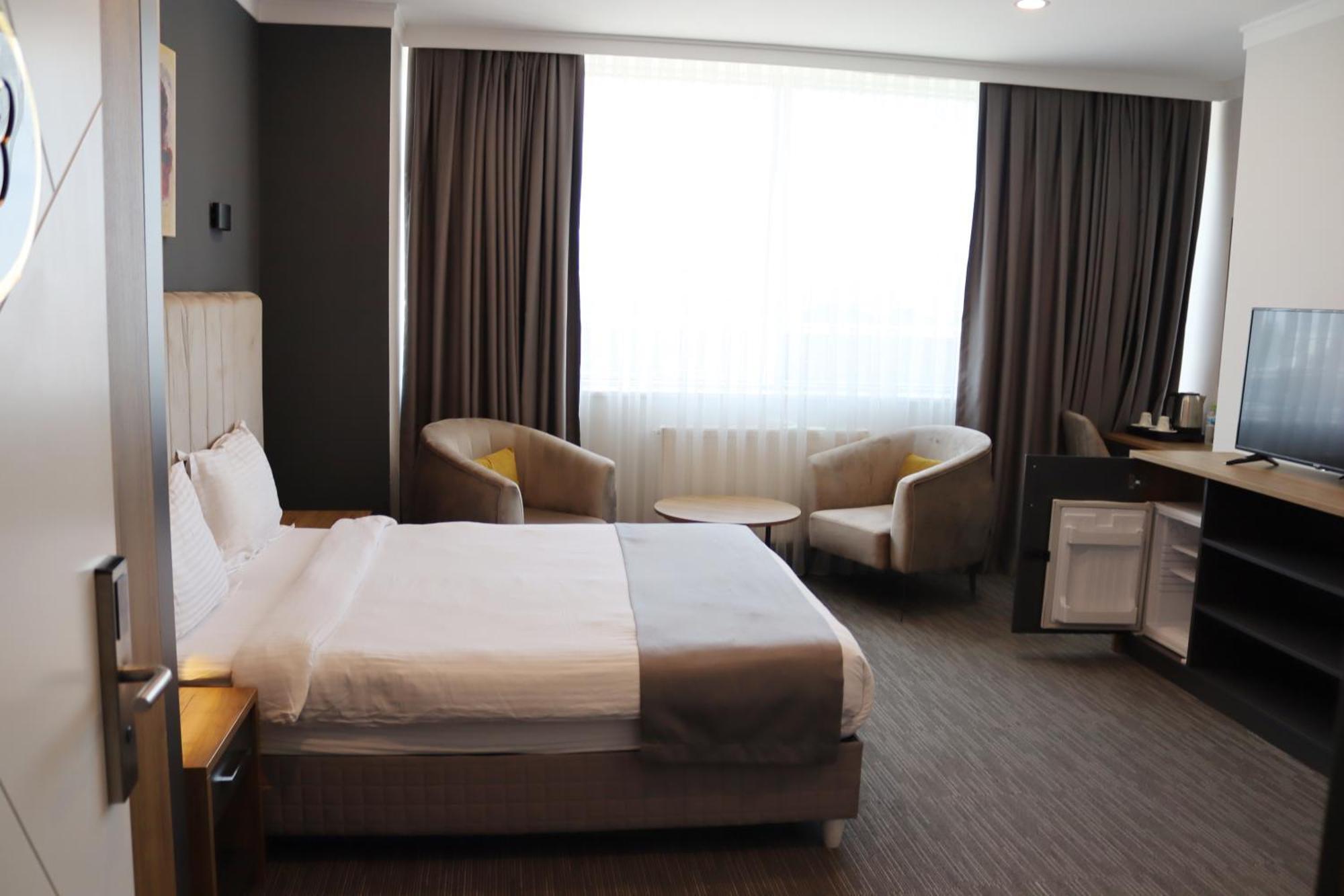 Home Plus Hotel Isztambul Kültér fotó