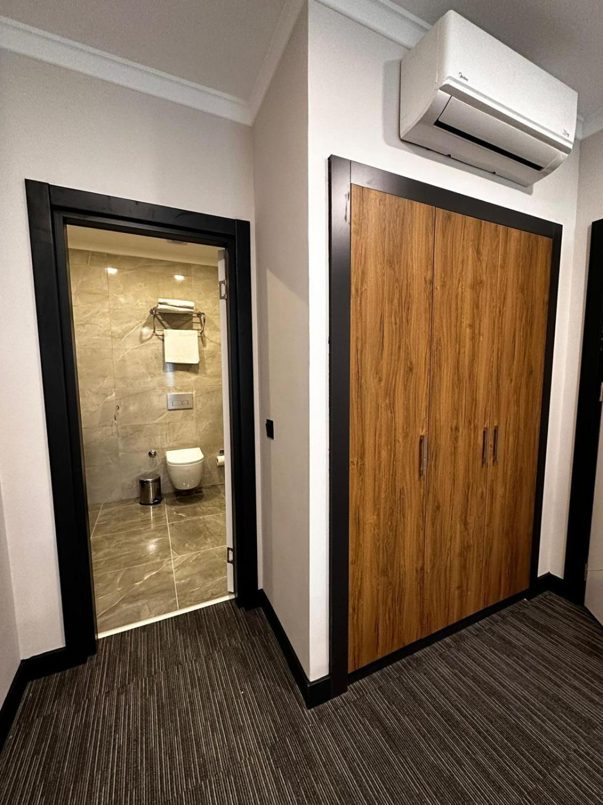 Home Plus Hotel Isztambul Kültér fotó