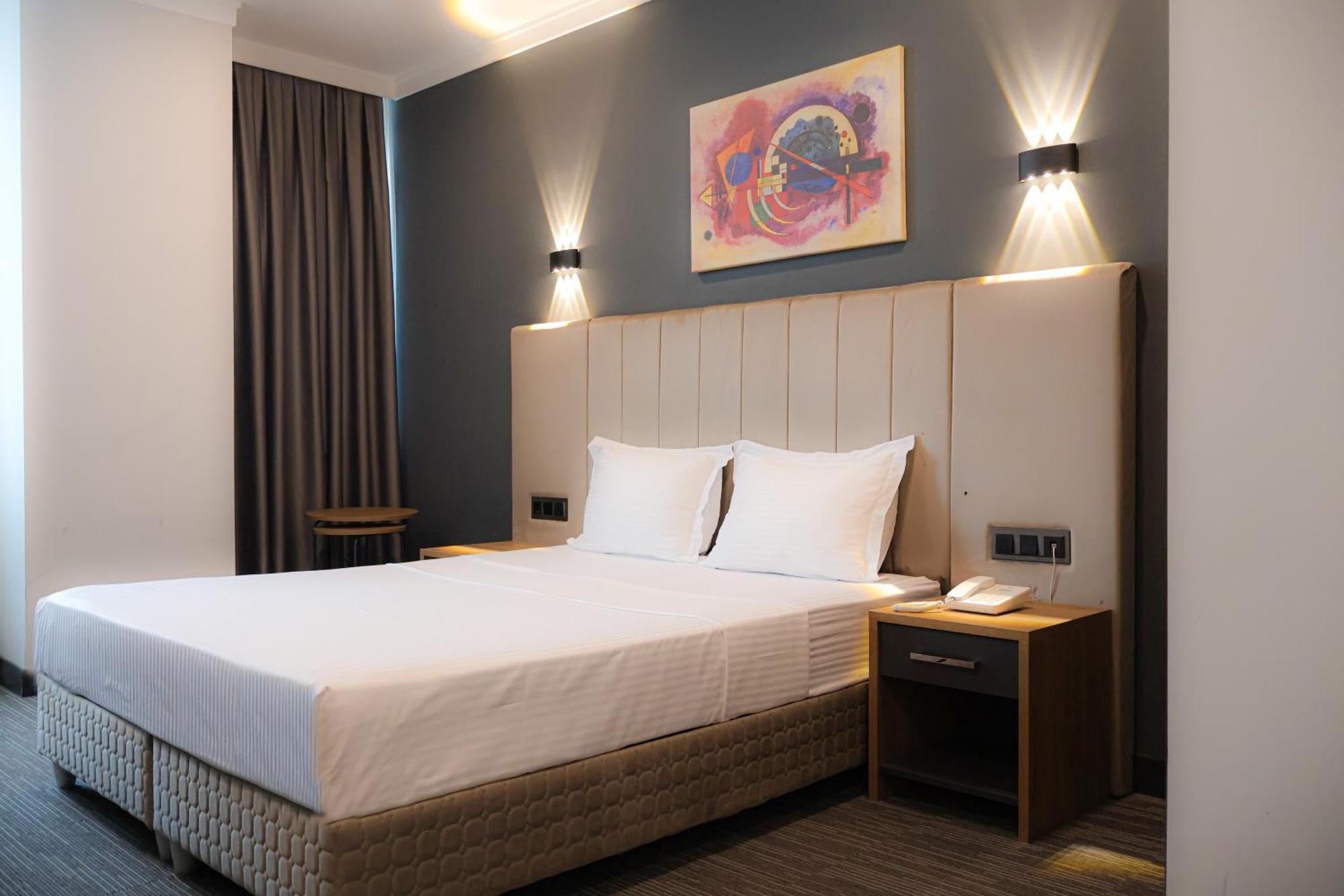 Home Plus Hotel Isztambul Kültér fotó