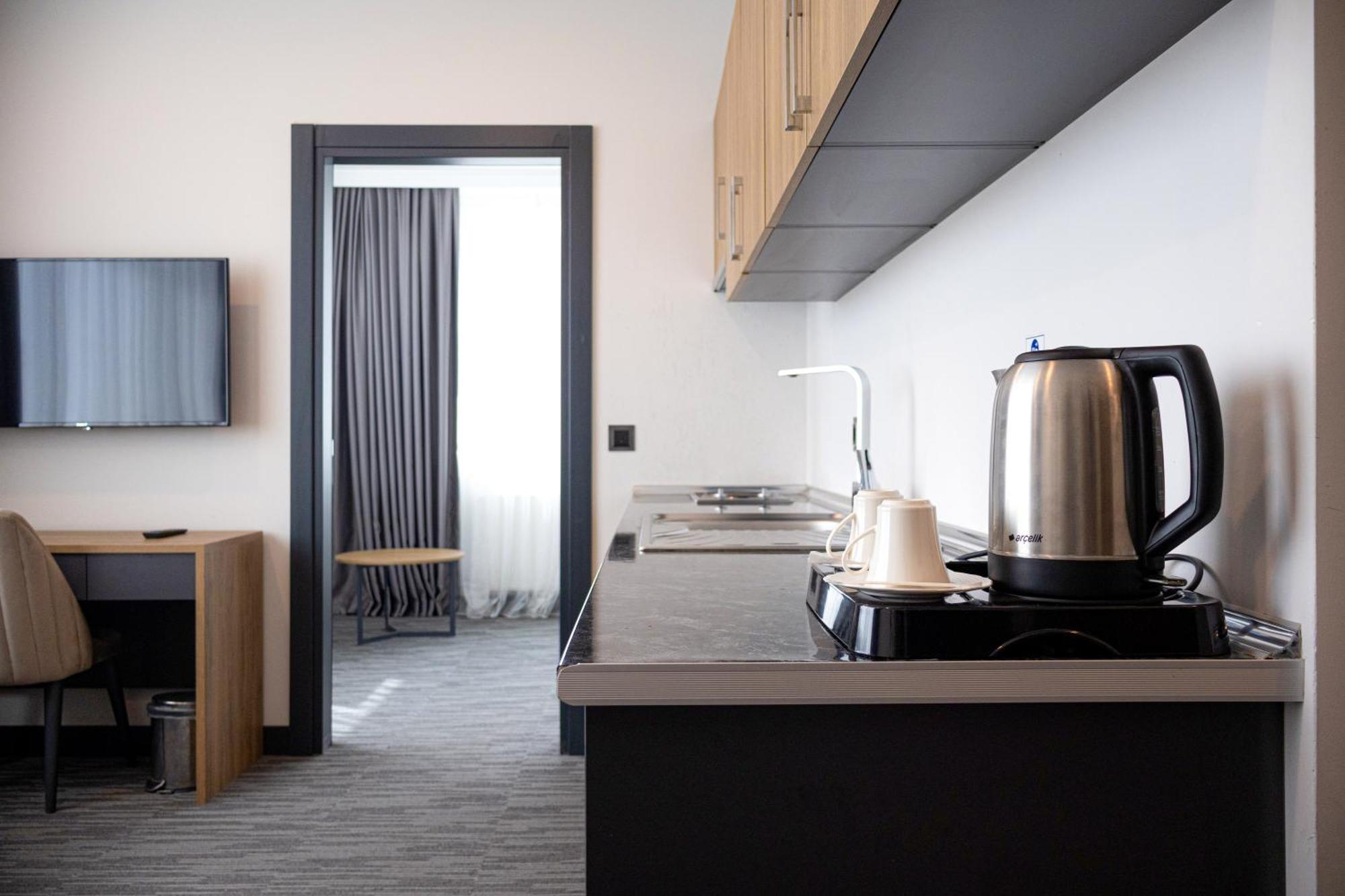 Home Plus Hotel Isztambul Kültér fotó